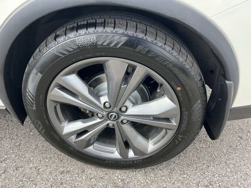 Used 2023 Nissan Murano Platinum AWD/4WD image 11