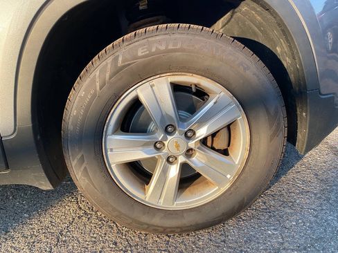 Used 2019 Chevrolet Trax LT w/ LT Convenience Package AWD/4WD image 6