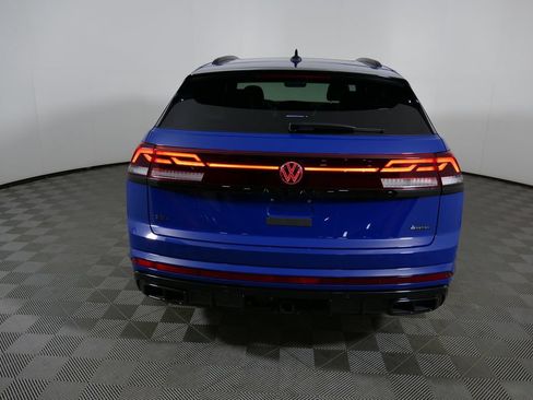 Used 2025 Volkswagen Atlas Cross Sport SEL R-Line AWD/4WD image 4