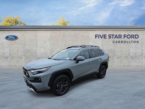 Used 2022 Toyota RAV4 Adventure AWD/4WD image 4