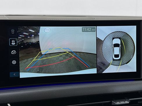 New 2025 Hyundai Sonata Limited image 14