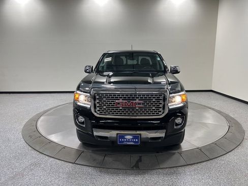 Used 2018 GMC Canyon Denali image 4