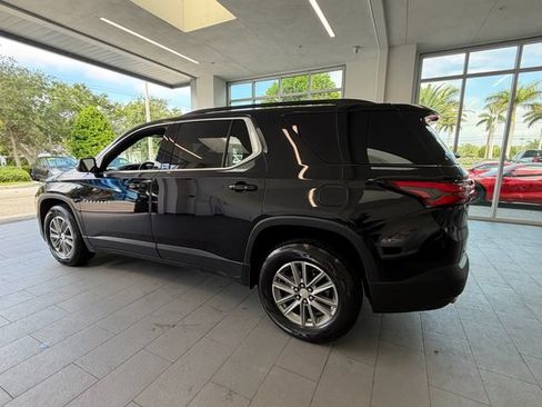 Used 2023 Chevrolet Traverse LT w/ Rear Camera Mirror Package AWD/4WD image 10