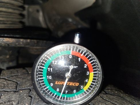 Used 2018 Toyota RAV4 XLE image 20