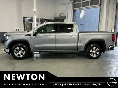 Used 2023 GMC Sierra 1500 SLT AWD/4WD image 3