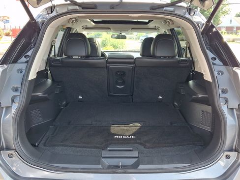 Used 2015 Nissan Rogue SL w/ SL Premium Package FWD image 31