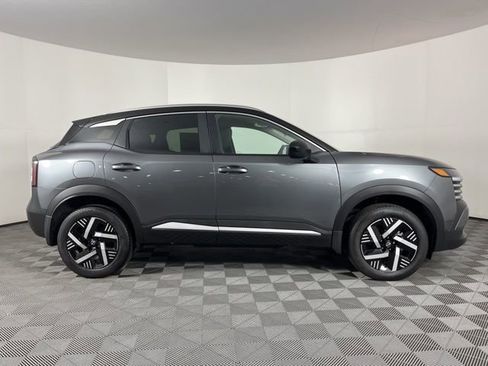 New 2026 Nissan Kicks SV image 11
