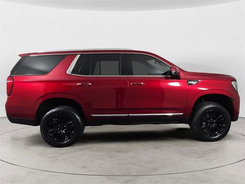Used 2022 GMC Yukon SLT w/ SLT Premium Package image 6