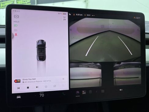 Used 2022 Tesla Model Y Long Range AWD/4WD image 14