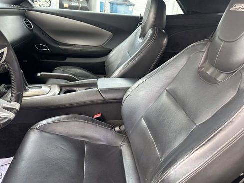 Used 2011 Chevrolet Camaro SS RWD image 27