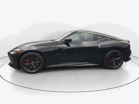 Used 2024 Nissan Z Performance w/ Floor Mat Package RWD image 5