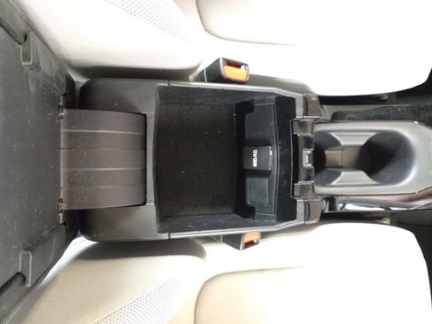 Used 2020 Toyota Corolla L image 24