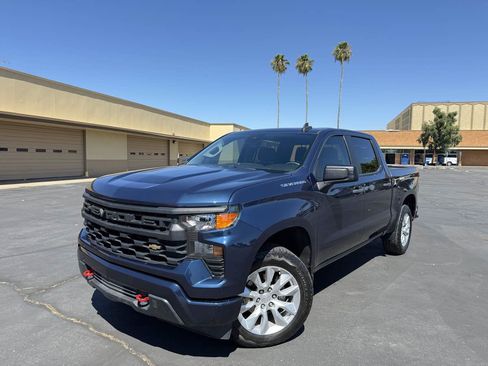 Used 2023 Chevrolet Silverado 1500 Custom AWD/4WD image 3