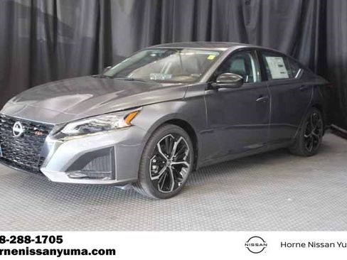 New 2025 Nissan Altima 2.5 SR w/ SR Premium Package image 3