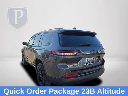 Used 2024 Jeep Grand Cherokee L Laredo image 8