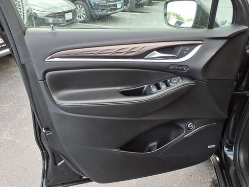 Used 2023 Buick Enclave Avenir w/ Trailering Package, 5000 lbs. AWD/4WD image 28