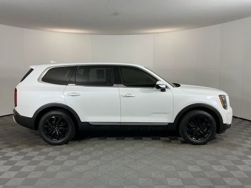 Used 2020 Kia Telluride LX FWD image 4