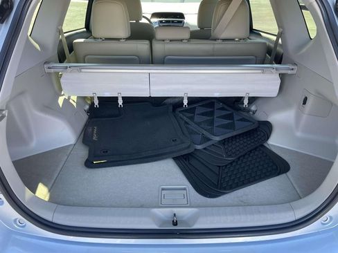 Used 2016 Toyota Prius V Four image 47