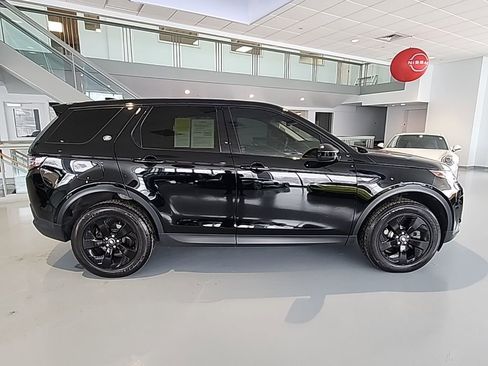 Used 2020 Land Rover Range Rover Velar R-Dynamic S image 6