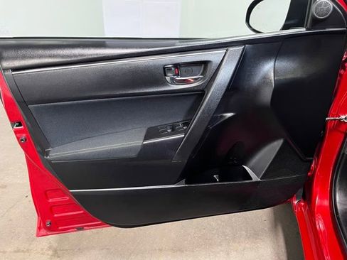 Used 2017 Toyota Corolla LE FWD image 20
