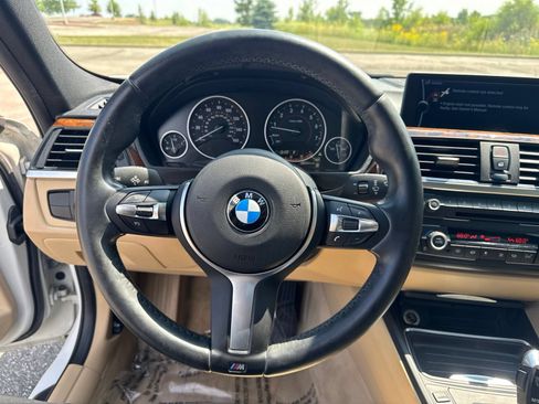 Used 2013 BMW 335i xDrive Sedan AWD/4WD image 19