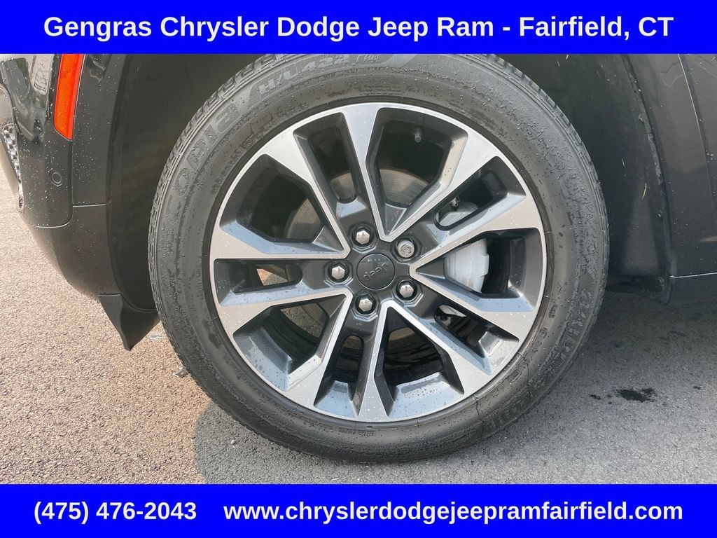 Certified 2023 Jeep Grand Cherokee Overland AWD/4WD image 12