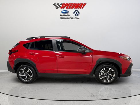 Certified 2025 Subaru Crosstrek 2.0i Premium image 8