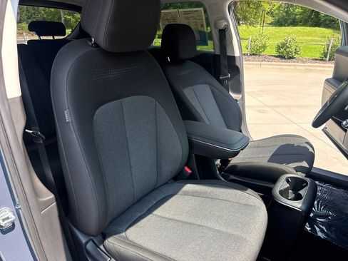 Used 2024 Hyundai Ioniq 5 SE RWD image 35