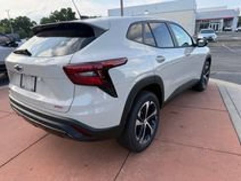New 2026 Chevrolet Trax RS w/ Driver Confidence Package FWD image 6