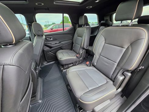 Used 2023 Chevrolet Traverse Premier w/ Redline Edition AWD/4WD image 24