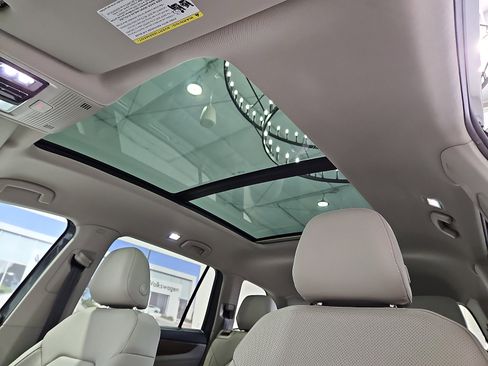 New 2026 Volkswagen Atlas SE image 15