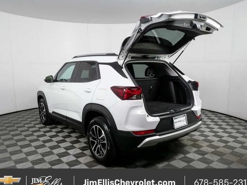 Certified 2025 Chevrolet TrailBlazer LT AWD/4WD image 29