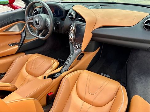Used 2022 McLaren 720S Luxury RWD image 24