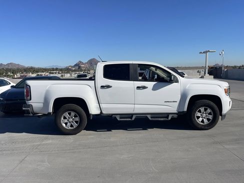 Used 2016 GMC Canyon 2WD Crew Cab w/ Convenience Package image 3