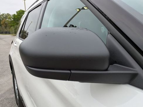 New 2026 Ford Explorer Active RWD image 12