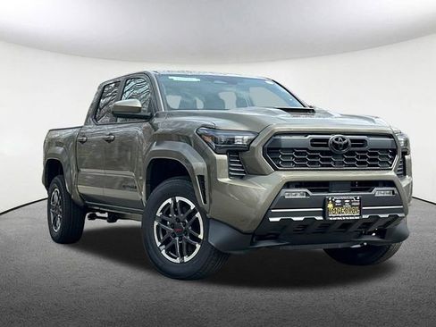 New 2026 Toyota Tacoma TRD Sport image 2