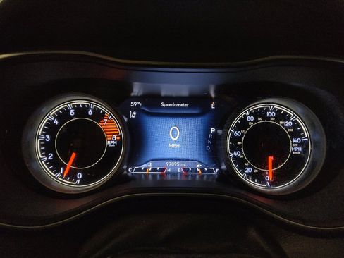 Used 2021 Jeep Cherokee Limited image 23