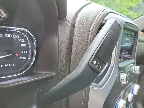 Used 2019 GMC Sierra 1500 SLT w/ SLT Convenience Package AWD/4WD image 23