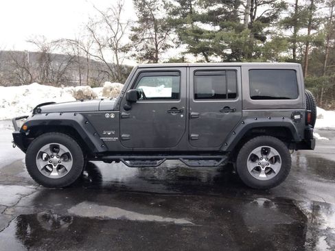 Used 2017 Jeep Wrangler Unlimited Sahara w/ Max Tow Package image 2