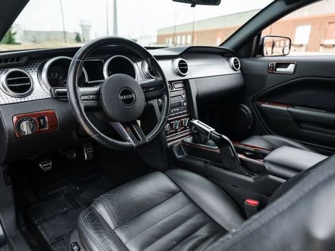 Used 2008 Ford Mustang GT Premium image 2