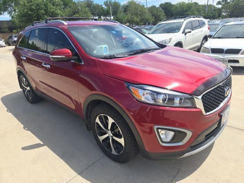 Used 2016 Kia Sorento EX FWD image 1