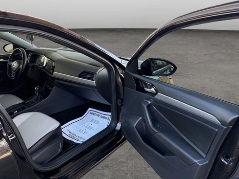 Used 2019 Volkswagen Jetta R-Line image 64