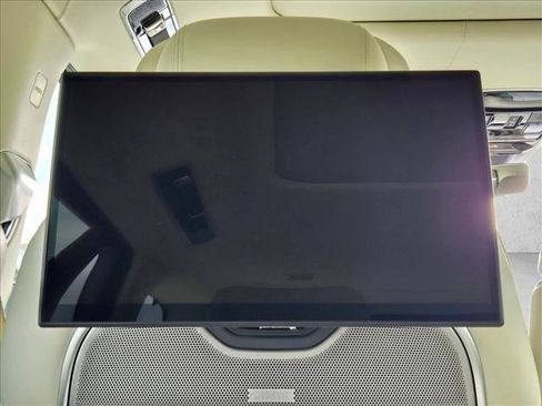 Used 2023 Land Rover Range Rover SV image 21