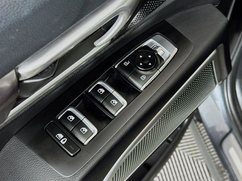 Certified 2023 Kia Telluride S image 19