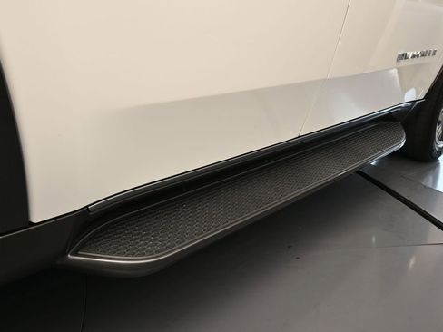 Used 2022 Jeep Wagoneer Series III RWD image 37