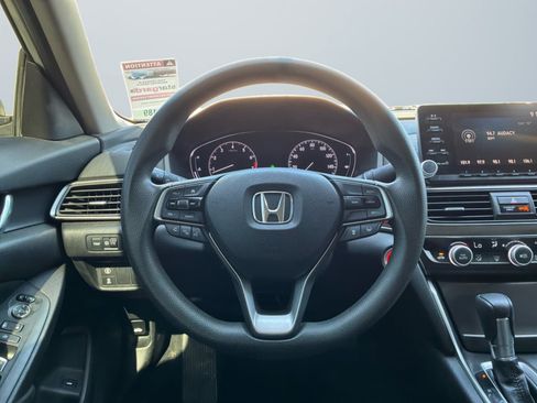 Used 2018 Honda Accord LX image 11