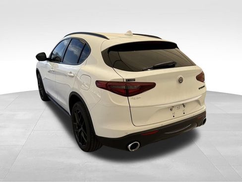 Used 2021 Alfa Romeo Stelvio Sprint w/ Nero Edizione RWD image 8