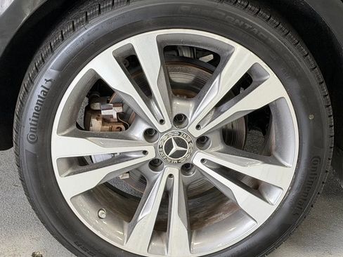 Used 2021 Mercedes-Benz C 300 4MATIC Sedan image 6