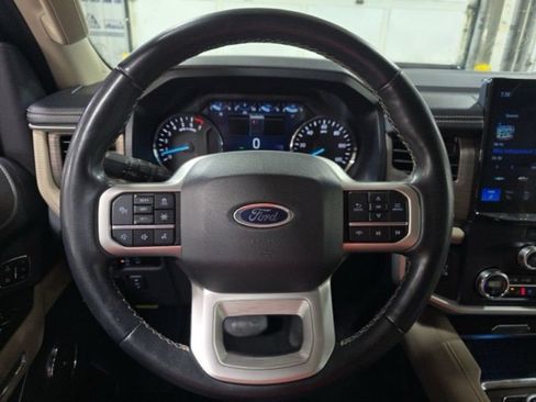 Used 2024 Ford Expedition Max Limited RWD image 12