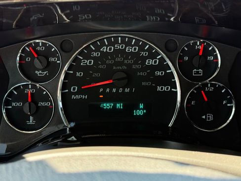 Used 2020 GMC Savana 2500 Extended w/ Enhanced Convenience Package image 21